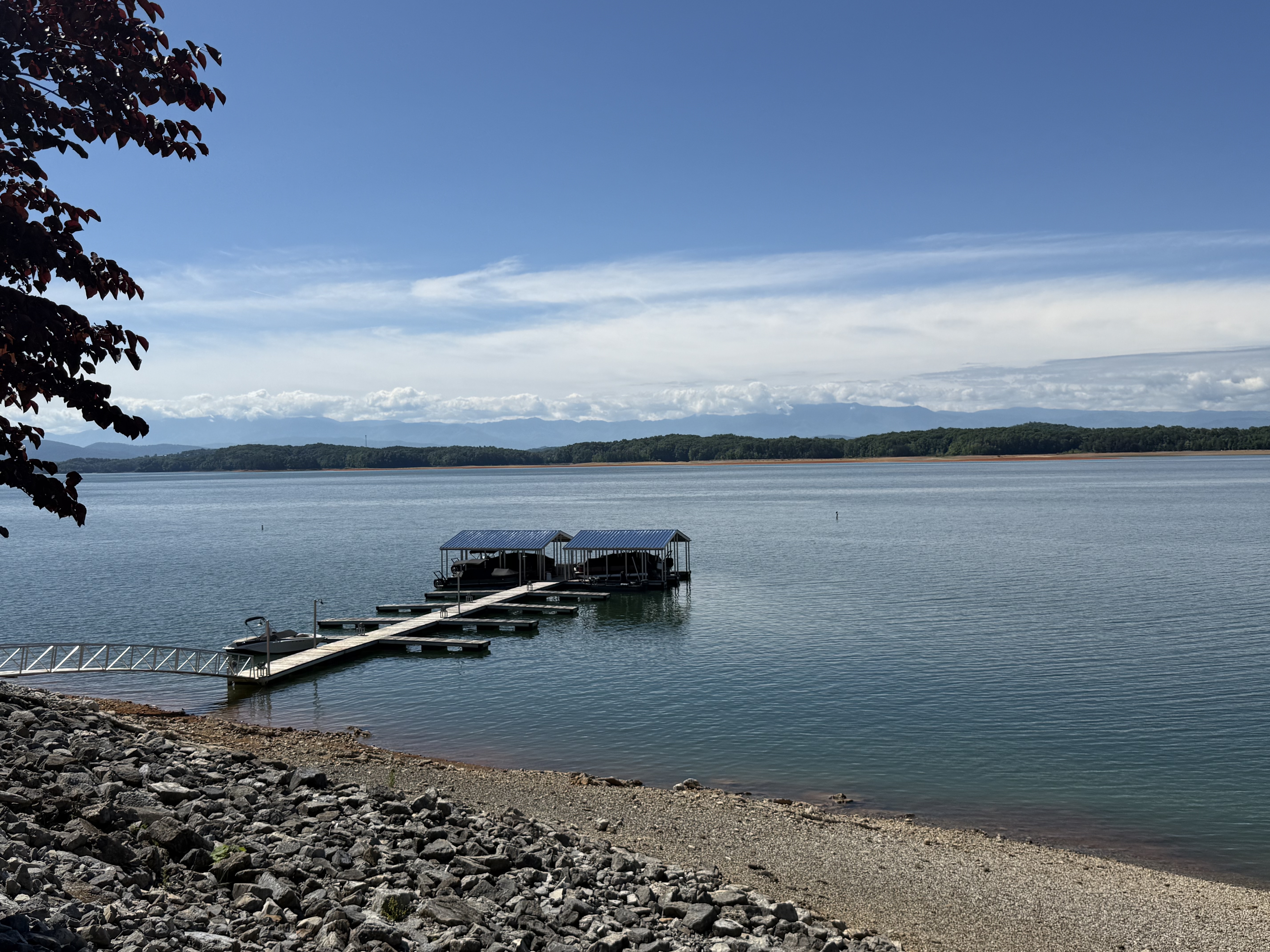 Boat docks at Anchor Down RV Resort
