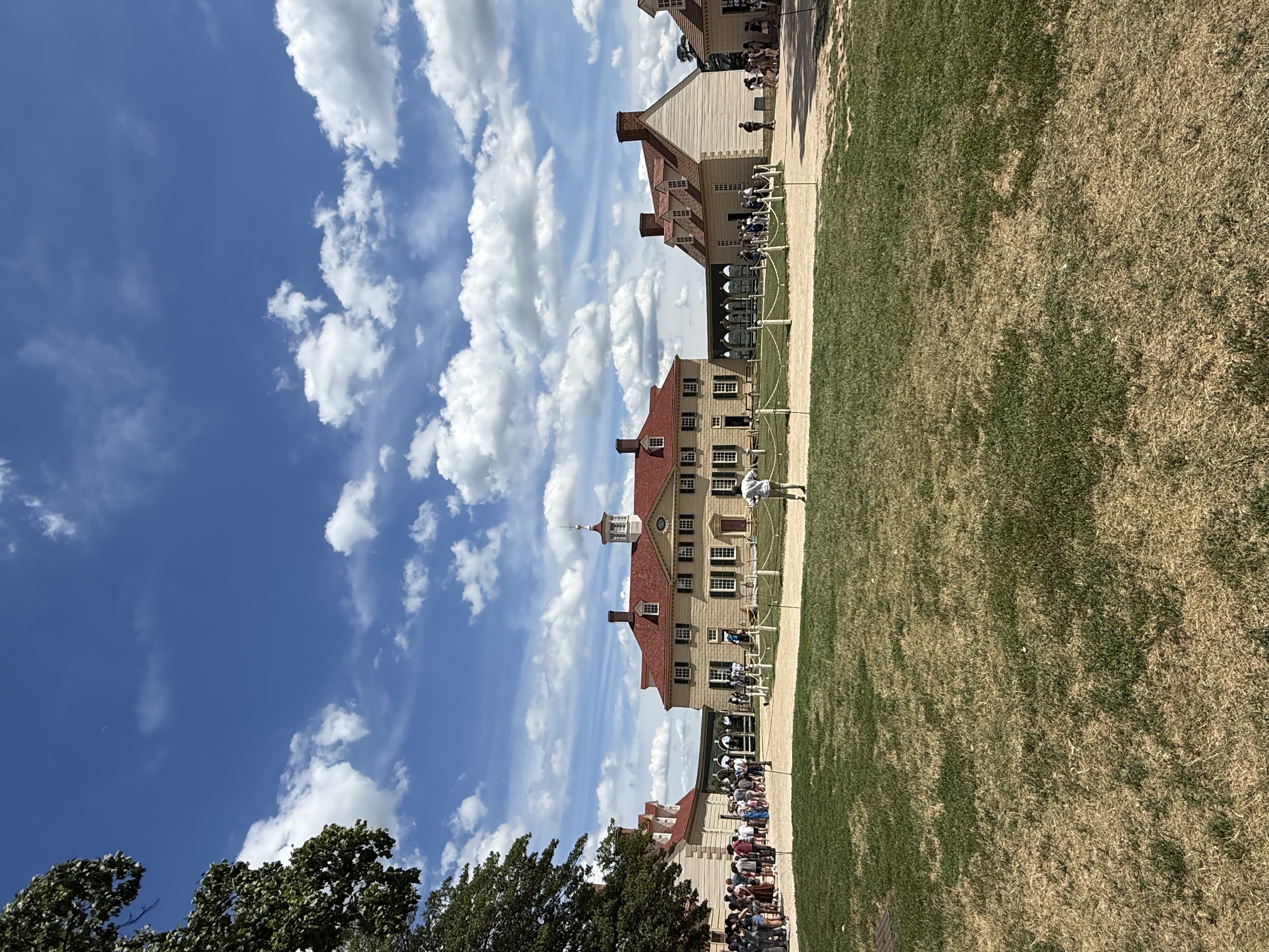Mount Vernon home from the rear