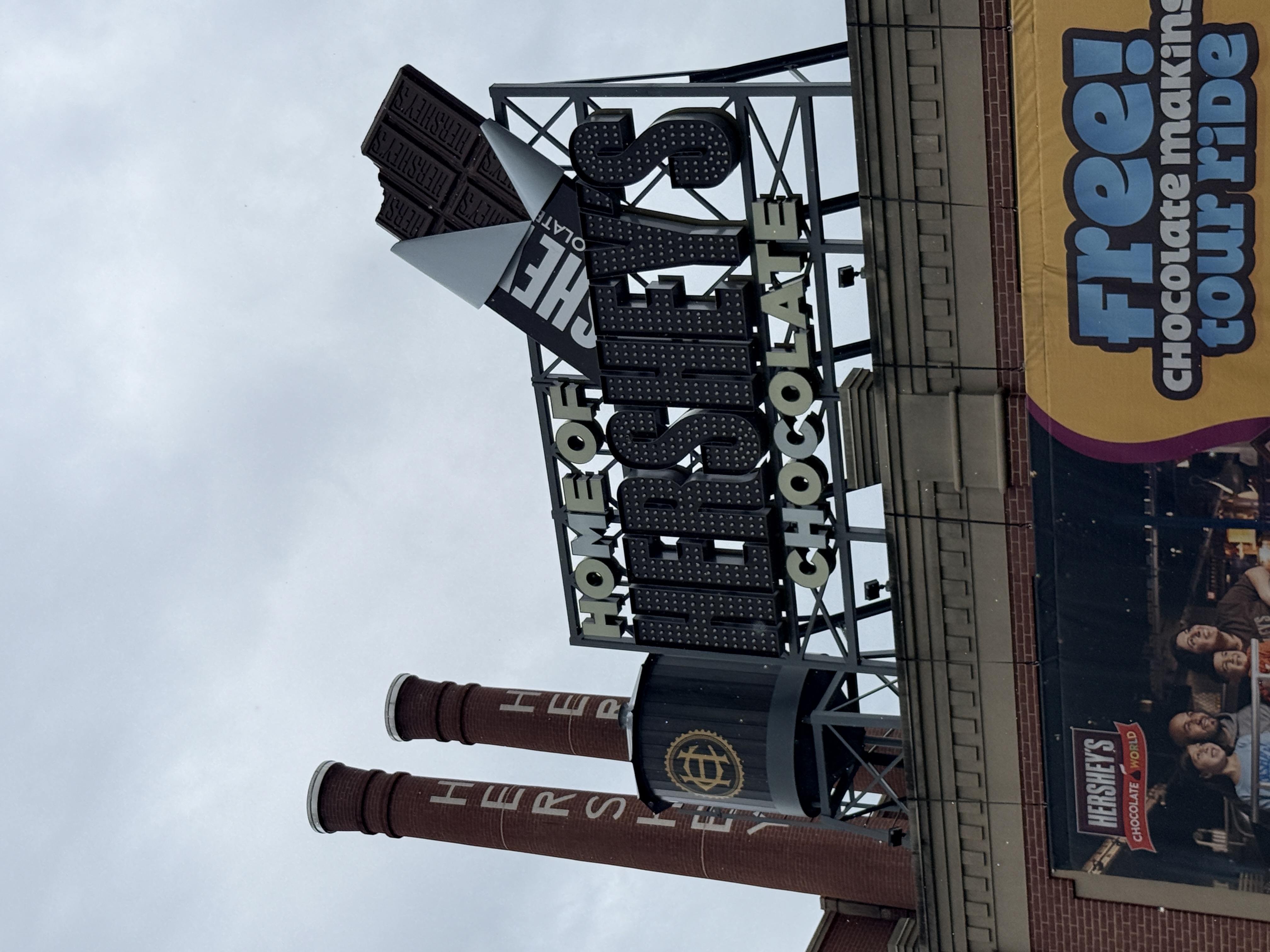 Hershey's sign