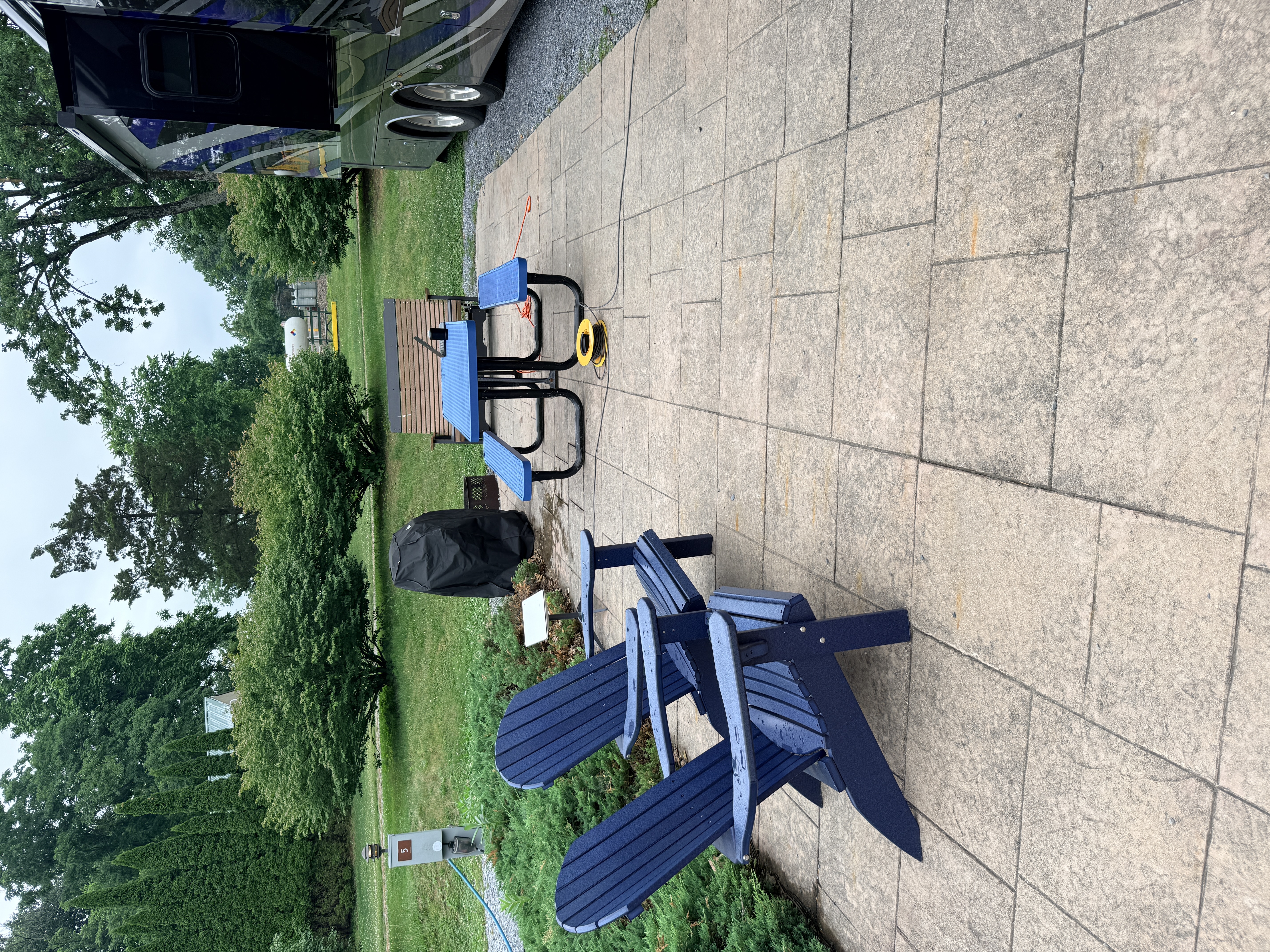Patio Site at the Elizabethtown / Hershey KOA